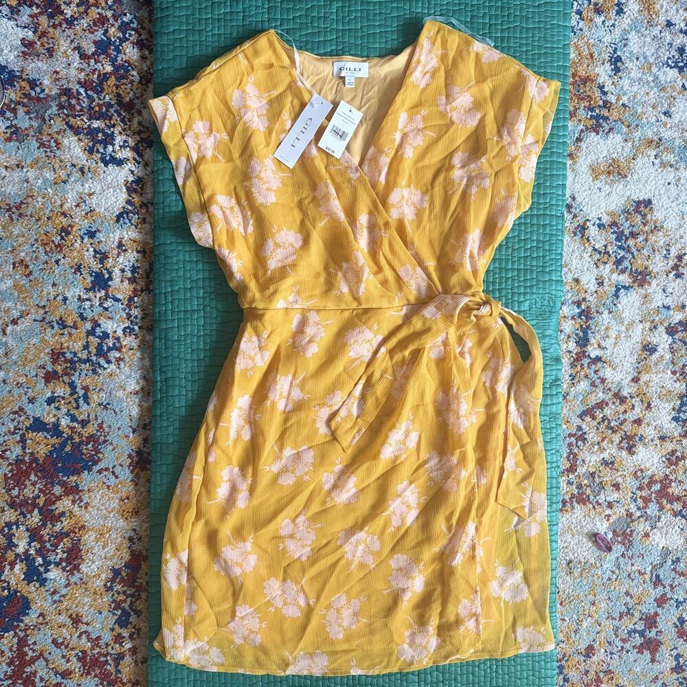 NWT Women Large GILLI Mustard Yellow Floral Faux Wrap Floral Mini Dress NEW Cute